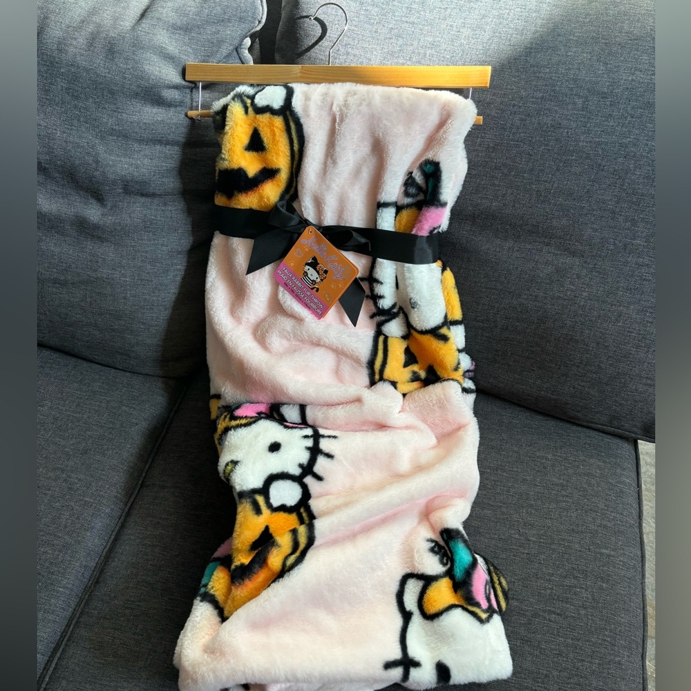 HK Faux Rabbit Fur Throw
